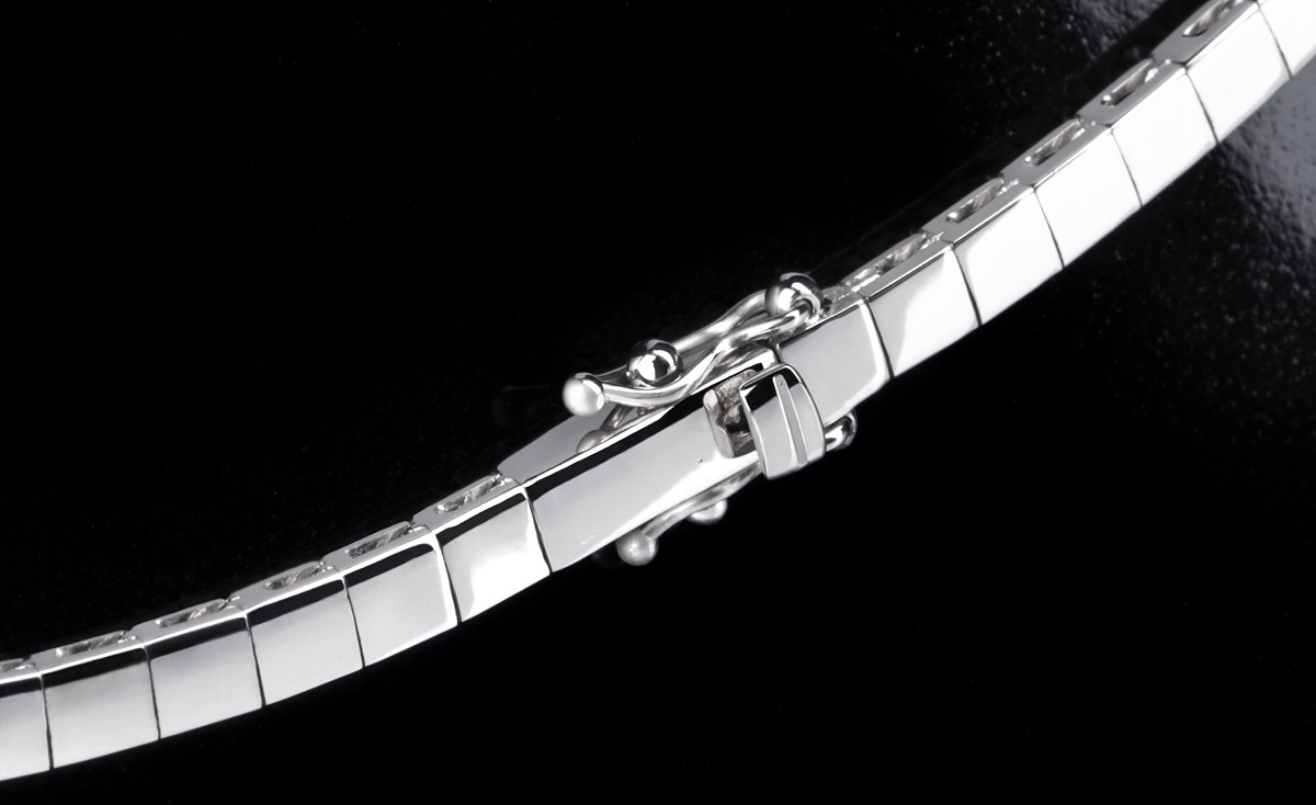 dettaglio collana chiusura