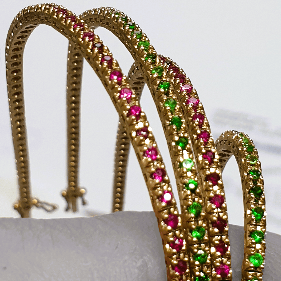 bracciale tennis color rubini e smeraldi